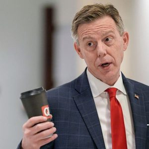 Trump-endorsed candidate clears key hurdle in red state gubernatorial race