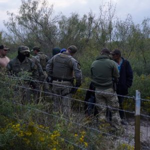 Abbott orders state police to help federal agents with immigration enforcement