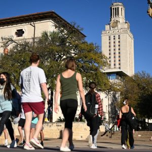In first full day leading UT-Austin, Jim Davis replaces chief academic officer