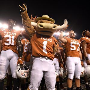 Bill allowing Texas colleges to pay their athletes nears approval in the Legislature