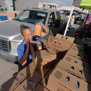 Texas SNAP benefit pause: Here’s how to receive and give help