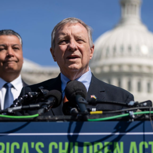 250K Dreamers would be protected from deportation under big-name bipartisan effort