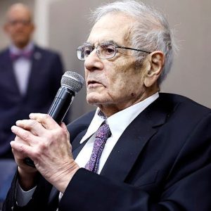 Fmr Dem Rep Barney Frank, sharp-tongued liberal trailblazer and Dodd-Frank co-author, dies