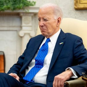 11 House Dems buck party to side with Republicans in reversal of Biden-era shower regulation