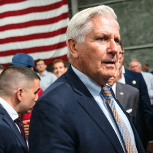 NY socialist surge could push Dem voters to defect, GOP governor candidate predicts