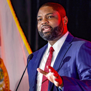 Byron Donalds urges conservatives to ‘focus on the mission’ at AmericaFest after 2025 setbacks