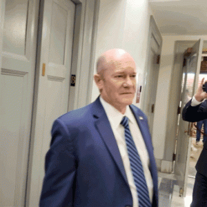 SEE IT: Dem senators dodge on backing Platner as Maine candidate’s scandal clouds final days before primary