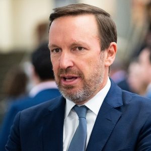 Trump blasts ‘lightweight’ Dem senator who criticized Putin summit in Alaska: ‘Stupid’