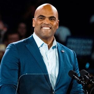 Ex-NFL linebacker poised to return to Congress after Texas runoff win with Jasmine Crockett endorsement