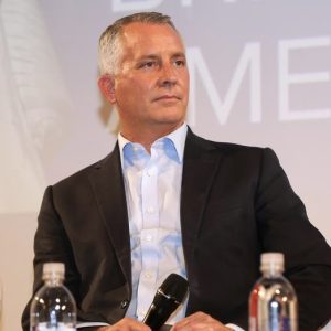 Former Republican congressman-turned-Democrat launches bid for governor in push to flip red-state Florida