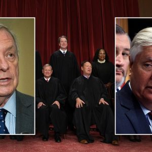 Durbin looks to force Supreme Court ethics bill vote amid Alito controversy