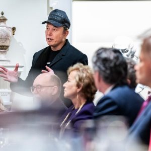 OPM’s second email to federal employees asks what they did last week — and adds a new requirement: report