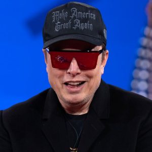 Federal workers who fail to return to office will be placed on administrative leave, Musk states