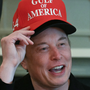 Elon Musk receives applause from Cabinet as he begins planned departure from DOGE role