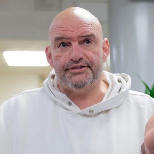 Fetterman loses two top staffers as he makes waves by bucking Democratic Party