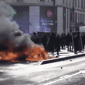 Macron trashes American free speech as riots grip France — internet unloads: ‘Enormous fool’