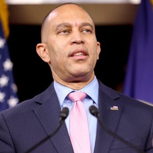 House Dem Leader Hakeem Jeffries says he plans to attend Trump’s speech: ‘dignified Democratic presence’