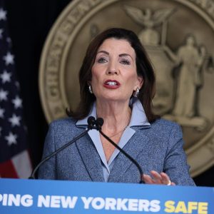 Dem lawmakers cry foul as Hochul guts AI safety bill amid Big Tech pressure