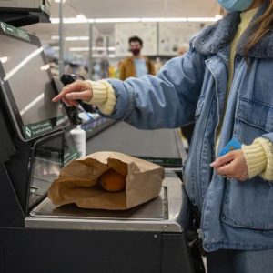 Poll finds majority of Americans say they’re worse off than four years ago, similar to 1992 election