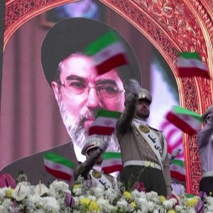 Pro-government rally in Tehran demands end to US threats