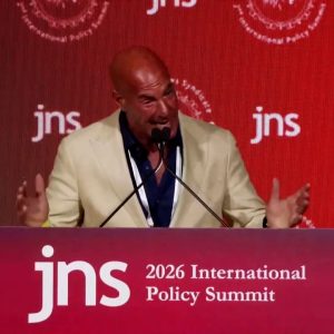 Conservative radio host defends Trump, says he’s better than Vance