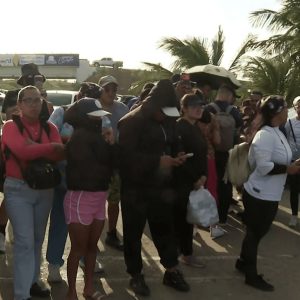 Anger grows in Venezuela as citizens blocked from aiding earthquake rescue