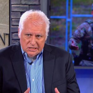 Experts warn Trump is playing politics with US intelligence