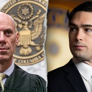 Judge who ordered deportation flights of Venezuelan gang members be returned faces calls for impeachment