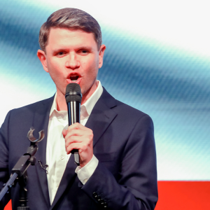 WATCH: Talarico embraces ‘freaky’ identity as crowds chant name meant as insult: ‘So weird’