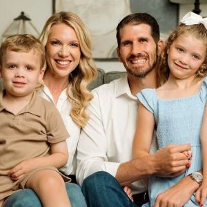 Trump-backed mortgage banker defeats pilot in GOP primary runoff to replace Wesley Hunt