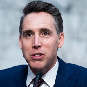 Republican senator teams up with Democrat to push $15 per hour minimum wage plus annual inflation increases