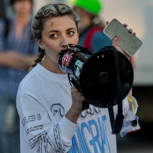 Democratic congressional candidate indicted in anti-ICE protest that turned violent in Illinois