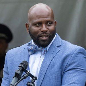 LA mayor’s office silent on deputy who was in charge of fire dept., placed on leave for alleged bomb threat