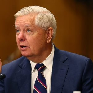 Senate Republicans call on DOJ to appoint special counsel in Obama-Russia investigation