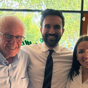 Viral photo shows Bernie Sanders, AOC and Mamdani together in NYC ahead of ‘Fighting Oligarchy’ rally