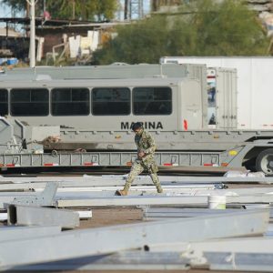 Mexico scrambles to build tents to handle mass deportations from US