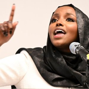 WATCH: Omar-backed mayor mocks outrage over Somalia July 4th trip with sarcastic ‘apology’