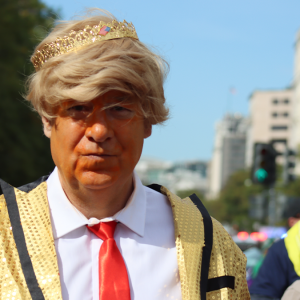 Through the lens: Bernie Sanders, costumed demonstrators rally against Trump at No Kings Day protest