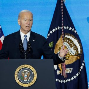 Biden’s last-minute constitutional change slammed by legal experts: ‘Cynical and irrelevant’