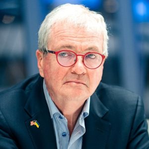 Dem governor spent state of emergency on European wedding getaway as gubernatorial election looms