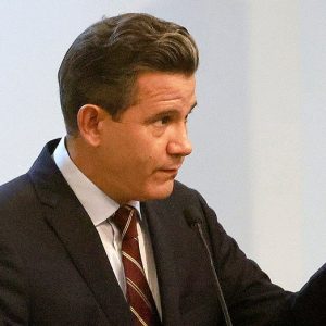 Florida state lawmaker who recently ditched Democratic label announces gubernatorial bid