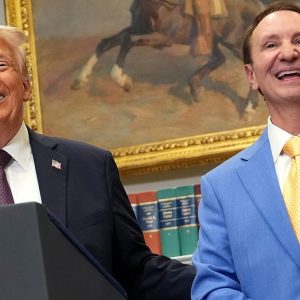 Trump taps Republican governor to serve as special envoy to Greenland