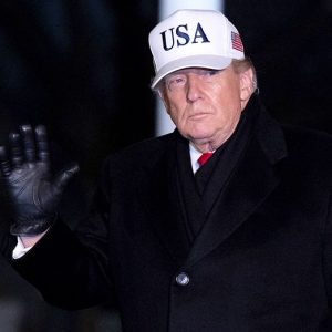 Trump warns Minneapolis mayor he’s ‘playing with fire’ after immigration enforcement conversation