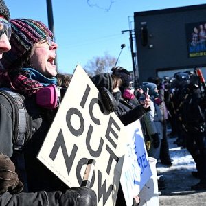 Trump scores ‘massive court victory’ with appellate ruling on ICE detention