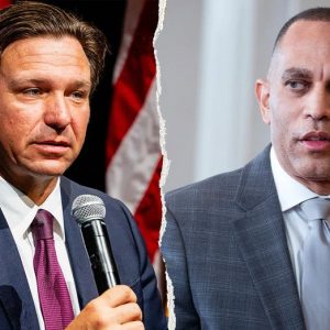 ‘Lame duck’: Jeffries rips DeSantis after Florida invitation as redistricting fight heats up