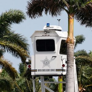 Former Secret Service officials warn of low-tech threats facing Trump after latest Mar-a-Lago breach