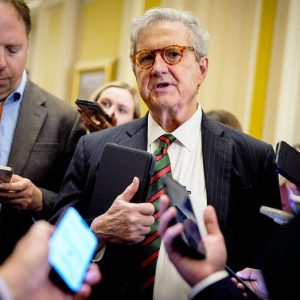 Kennedy pushes plan to halt Congress pay during government shutdown