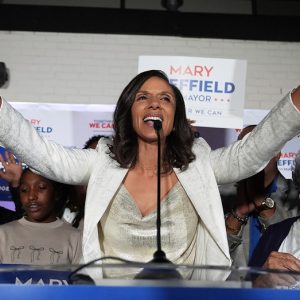 Detroit mayoral race is set: councilmember vs. pastor