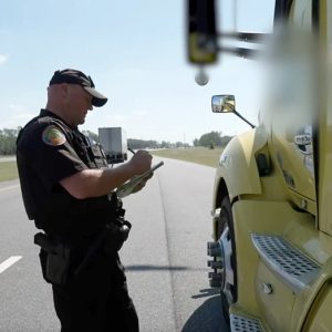 Trump admin trucking crackdown lands 51 immigration detentions, 36 English language proficiency violations