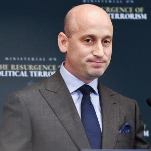 Stephen Miller says Trump administration is pursuing policy to debank illegal immigrants